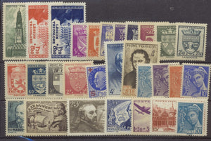 1942  Année complète 30 tp neuf luxe ** 1942