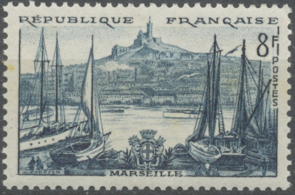 Série touristique. Marseille, le vieux port et N. D. de la Garde. 8f. Ardoise. Neuf luxe ** Y1037