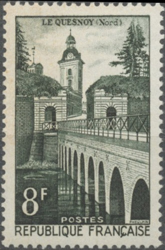 Le Quesnoy. Remparts, lac Vauban et porte fortifiée de Fauroeulx. 8f. Vert foncé. Neuf luxe ** Y1105