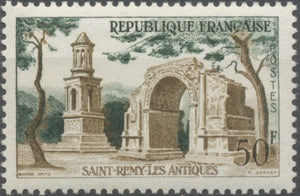 Série touristique. St-Rémy-les-Antiques 50f. Bistre et vert. Neuf luxe ** Y1130