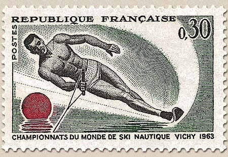 Championnats du monde de ski nautique, à Vichy. 30c. Vert foncé, noir et rouge Y1395