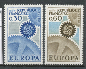 Série Europa. 2 valeurs Y1522S
