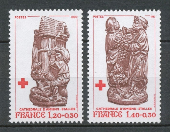 Série Au profit de la Croix-Rouge. Stalles de la cathédrale d'Amiens  2 valeurs Y2117S