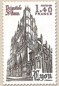 Série touristique. Cathédrale Saint-Jean de Lyon, Primatiale des Gaules. 1f.40 carmin et brun Y2132