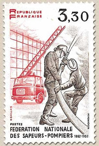100e anniversaire de la Fédération nationale des Sapeurs-Pompiers. Sapeurs-Pompiers au combat. 3f.30 Y2233