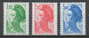 Série Type Liberté de Delacroix. 3 valeurs Y2320S
