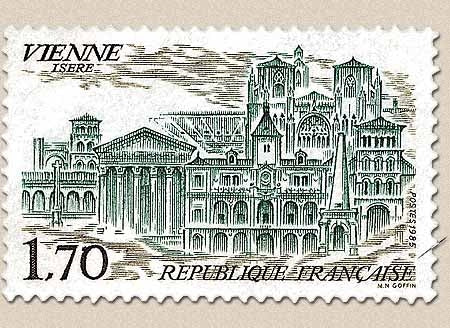 Série touristique. Vienne (Isère). 1f.70 vert, brun clair et brun foncé Y2348