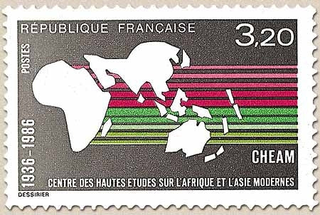 Centre des Hautes Etudes sur l'Afrique et l'Asie Modernes. Carte des deux continents  3f.20 rouge, vert et noir Y2412