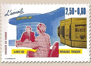 Journée du Timbre. Les Métiers de la Poste. Timbre provenant de carnet. 2f.50 + 60c. Bleu, rouge et jaune Y2744
