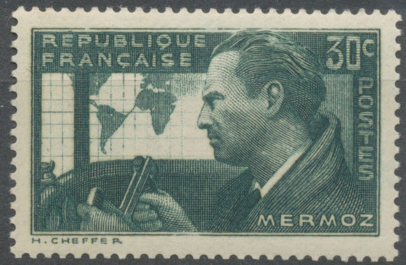 En souvenir de l'aviateur Jean Mermoz et ses compagnons de l'hydravion 