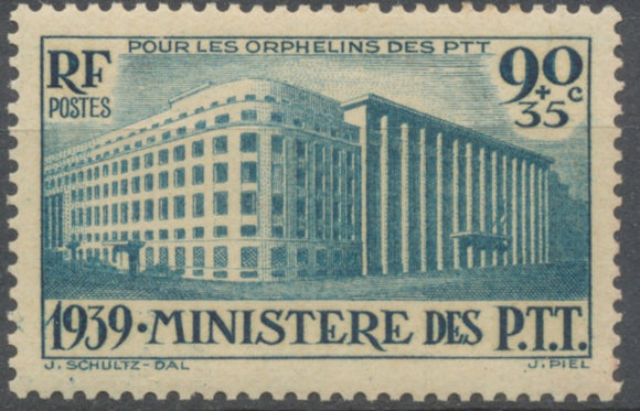 Au profit de l'oeuvre des Orphelins des P.T.T. Paris, le ministère des P.T.T. 90c. + 35c. Bleu-vert Neuf luxe ** Y424