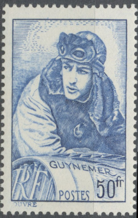 Capitaine aviateur Georges Guynemer (1894-1917), par Lawrence (Musée de l'Armée, Paris). 50f. Bleu Neuf luxe ** Y461
