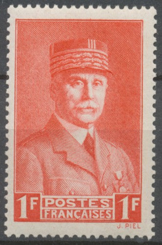 Effigie du Maréchal Pétain. 1f rouge Neuf luxe ** Y472