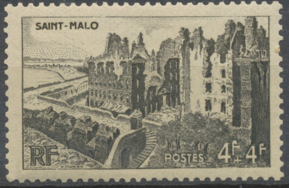 Au profit de l'Entraide française. Les remparts, à Saint-Malo.  4f.+4f. Noir Neuf luxe ** Y747