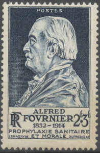 Alfred Fournier. Type de 1946 (no 748) 2f. + 3f. Bleu-noir (748) Neuf luxe ** Y789
