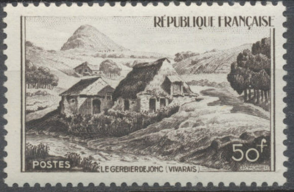 Monuments et sites. Mont Gerbier de Jonc. 50f. Brun violacé Neuf luxe ** Y843