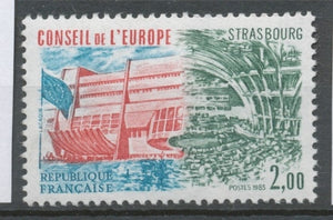 Service N°77 Conseil de l' Europe 2f Vert carmin, bleu-vert ZS77